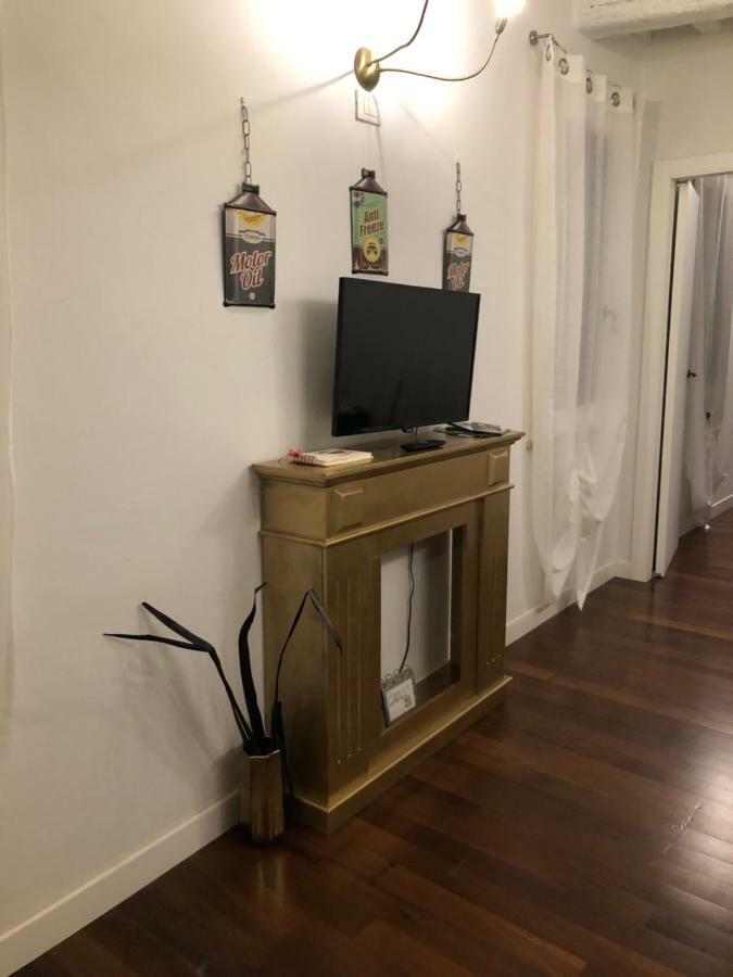 Garage36 Appartement Parma Buitenkant foto